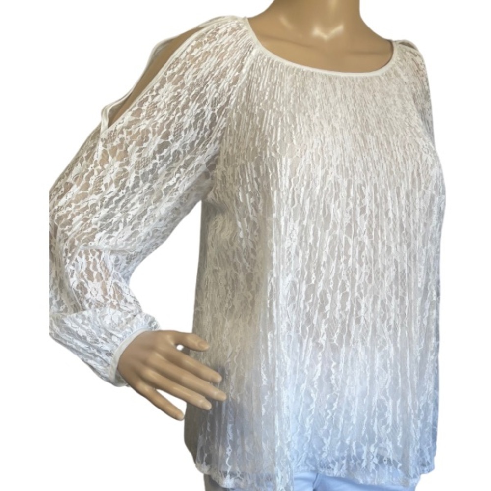 Elegant White Lace Women's Top